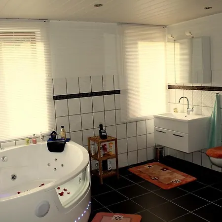 Haus Veni Apartment *